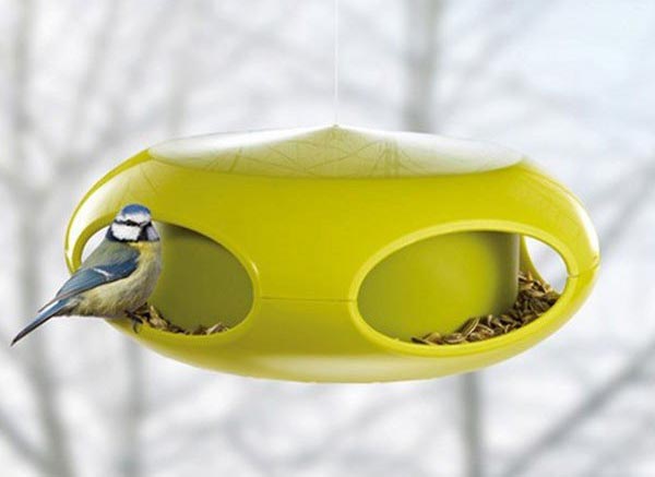 A stylish way to feed birds in your garden