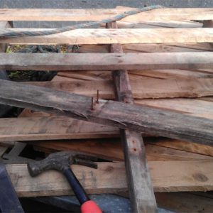 Some old pallets ready to become upcycled pallets