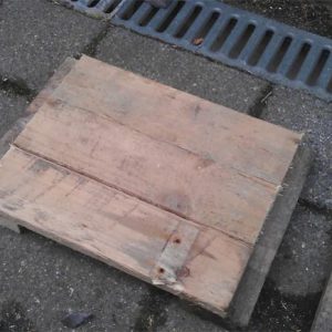 Start cutting down your pallet to size