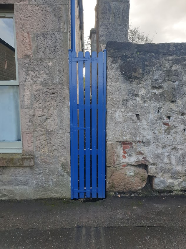 Is this the skinniest gate you have ever seen??
