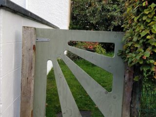 This was our favourite gate. It has a retro sun-burst design which we love and reminds us of our own garden gates...