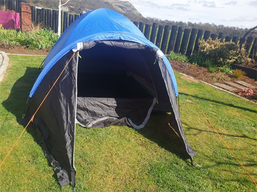 Set up a tent in the garden to keep kids entertained