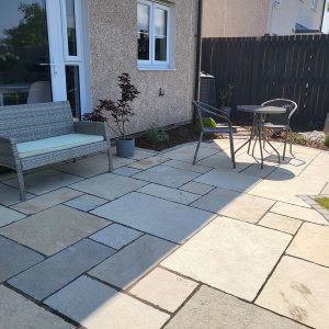 The warm tones of the natural sandstone is beautiful